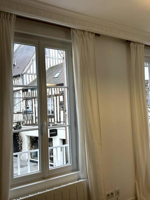 Apartamento Le Petit Paris Compiègne Exterior foto
