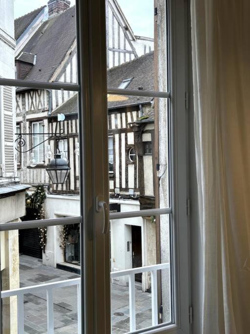 Apartamento Le Petit Paris Compiègne Exterior foto